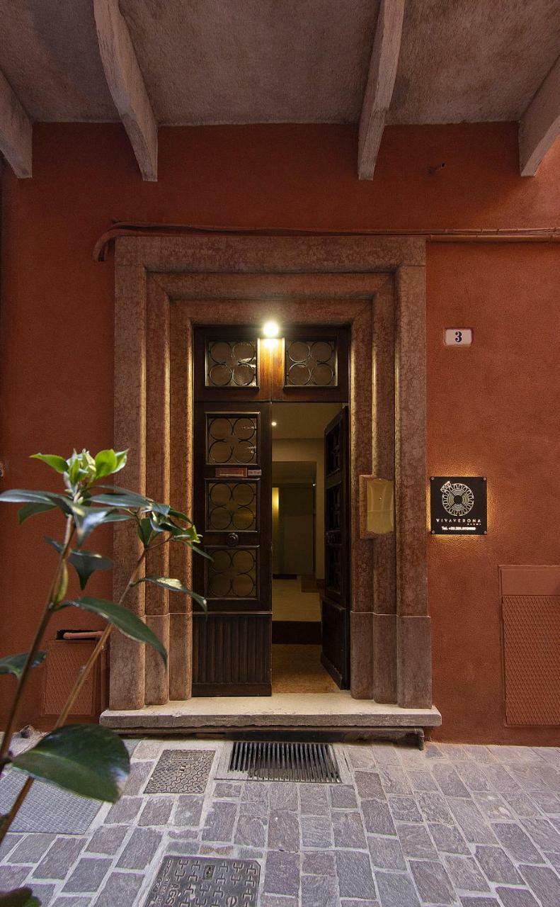 Vivaverona Rooms Bagian luar foto