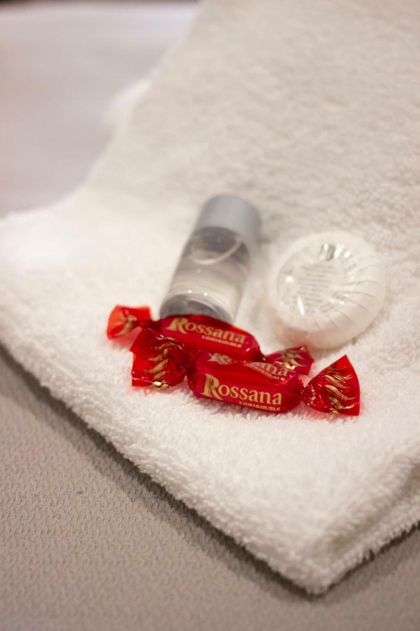 Vivaverona Rooms Bagian luar foto