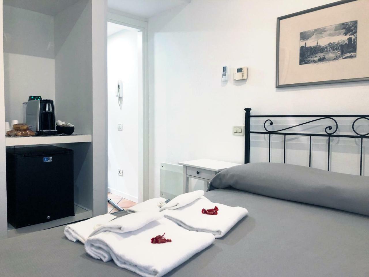 Vivaverona Rooms Bagian luar foto
